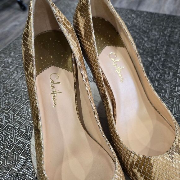 🐢 Cole Haan Carma Air Croc Embossed Pumps Size 9.5  3.25" heel - Picture 5 of 14